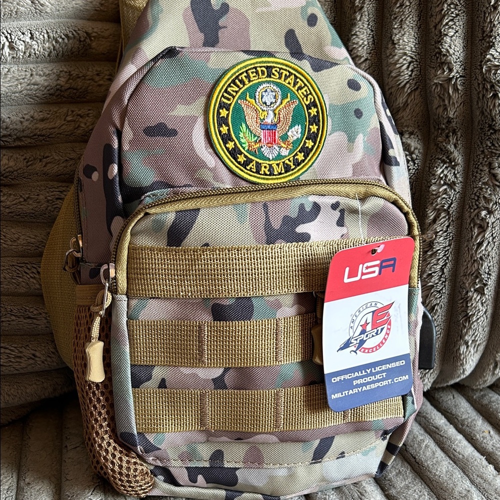 United States Army Camo Crossbody Back Pack Tactical Sling Bag NWT Shoulder Bag